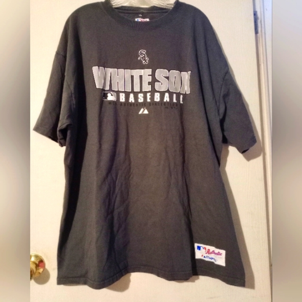 WHITE SOX MLB T Shirt sz. 2XL. Authentic‎ Majestic